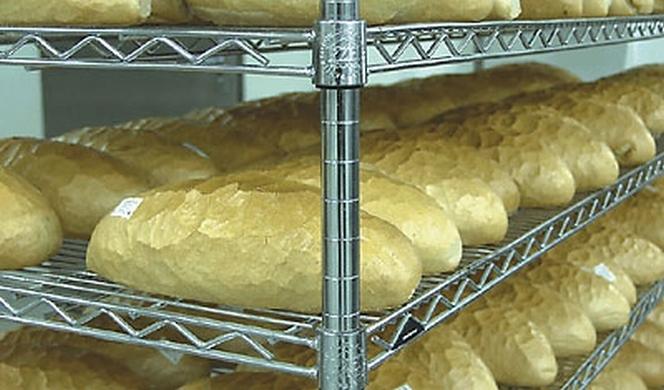 Wypiek chleba w piekarni Saba